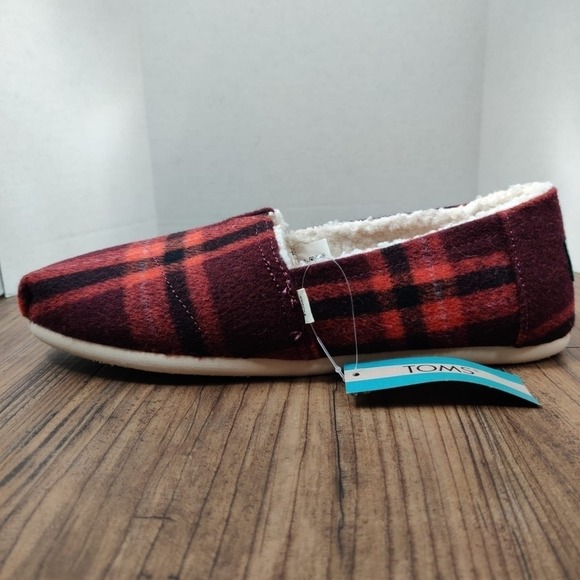 TOMS Alpargata Flat Wool Red Plaid Women's 9.5 Faux Fur Slip On Shoes‎ Boho Cute - Picture 3 of 16